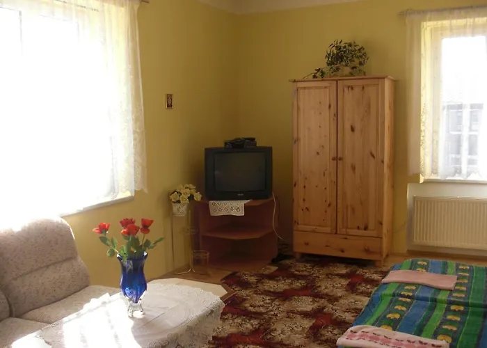 Marika 招待所 海布